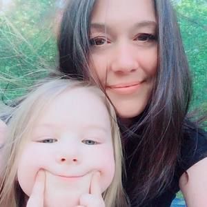 Meet your Posher, Alison